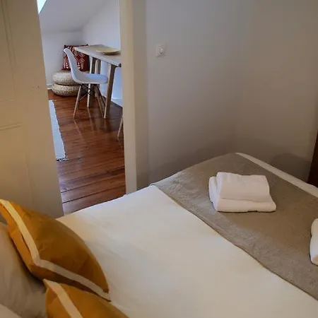 聚会之窗旅馆 * Lisboa