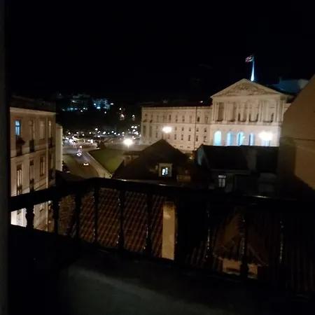 公寓 聚会之窗旅馆